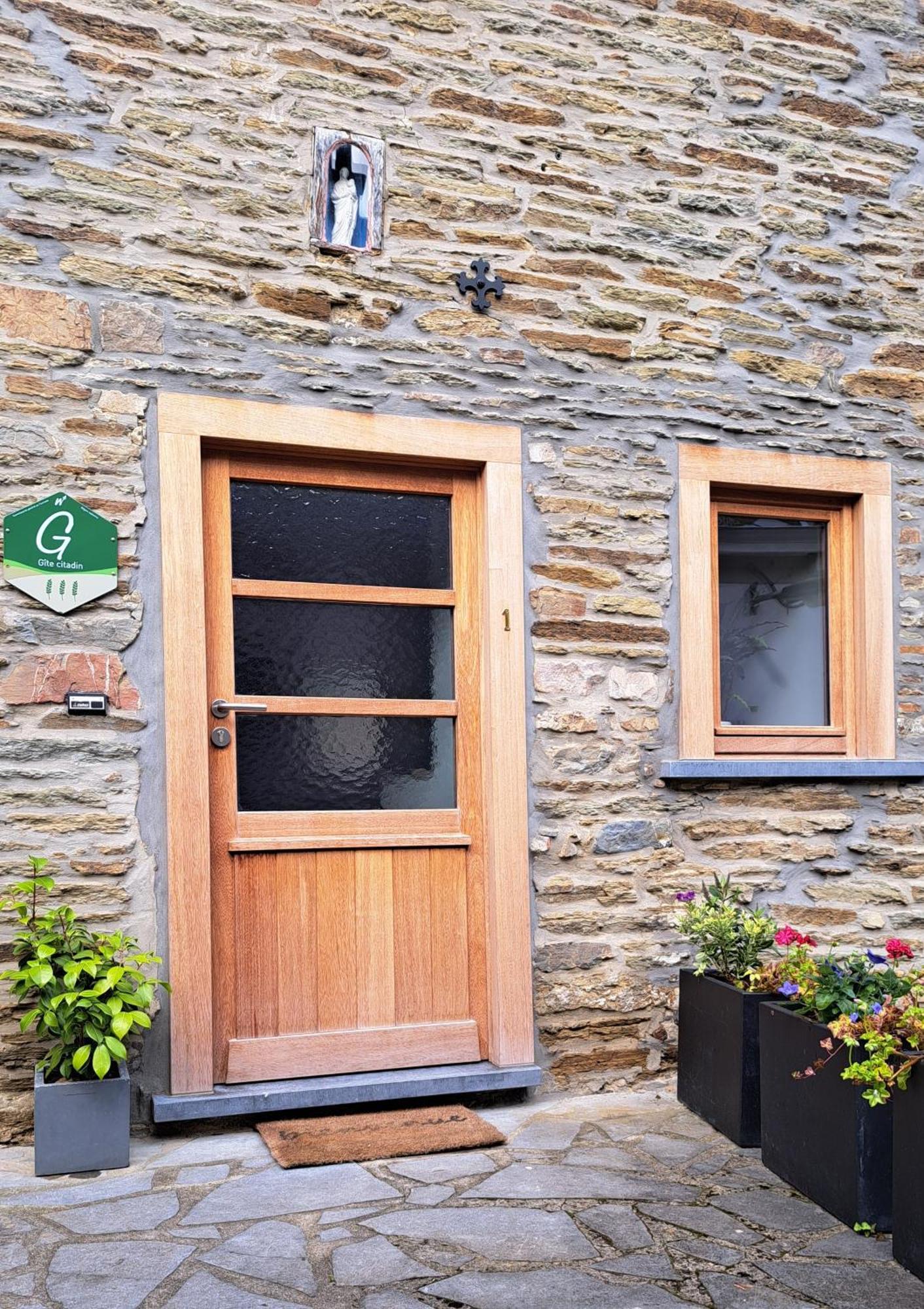 Bulle En Ville Maisonnette De Charme Spa Eksteriør bilde